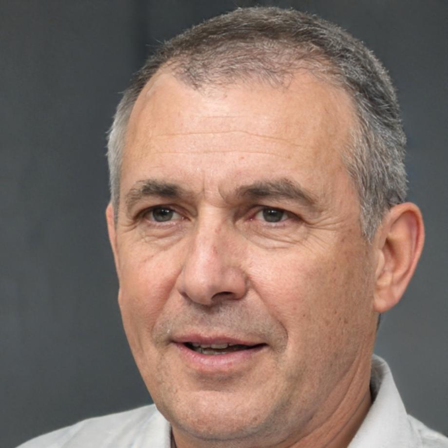 Kursleiter Dr. Volker Eisenhardt erklärt Finanzdateninterpretation